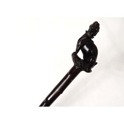 Old Cane Knob Carved Wood Thorny Sitting Dog XIXth Century