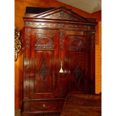 18 Th Century English Armoire