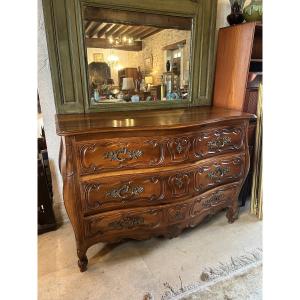 18th Century Walnut Chest Of Drawers