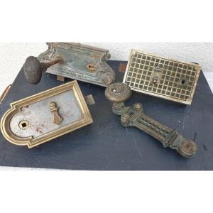 XIXth Lot Bronze Locks
