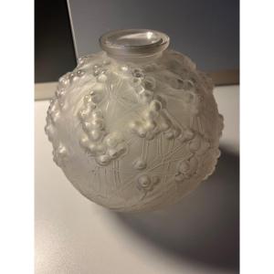 R. Lalique Boule Druide Vase 1924