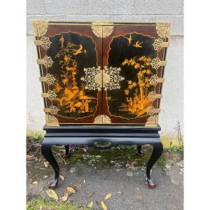 Japanese Lacquer Cabinet Early 19th Century