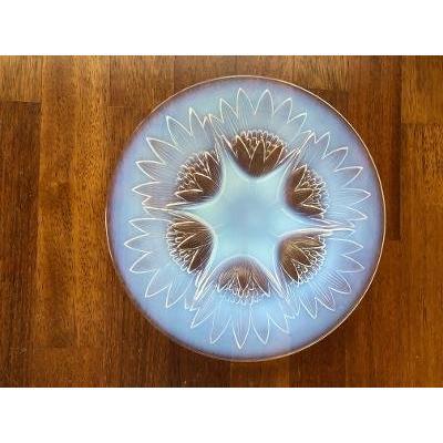 Opalescent Art Deco Dish Signed P.d'avesn Aux Lotus