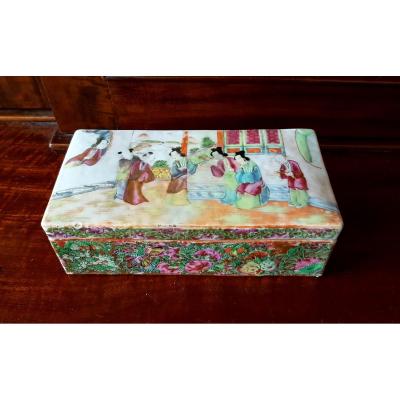 Chinese Porcelain Brush Box