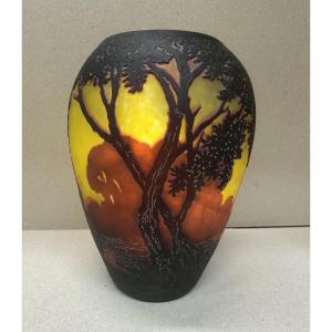 Muller Frères Lunéville "landscape" Vase. Multi-layered Glass Vase With Acid-etched Decoration. H20cm