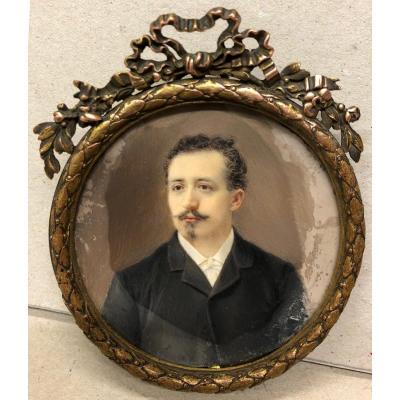 Miniature On Ivory Of The XIXth Representative A Portrait Of Man
