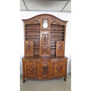Clock Dresser