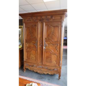 Sennecey The Great's Wardrobe