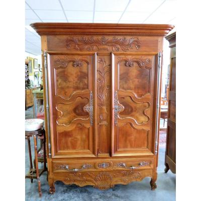 Sennecey The Great Wardrobe