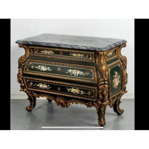 Tomb Chest Of Drawers
