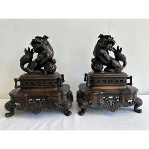 Bronze Foe Dog