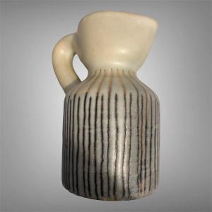 Roger Capron Pitcher