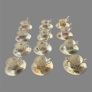12 Queen's Special Flowers Teacups
