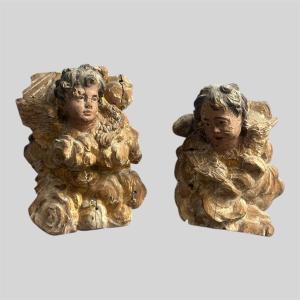 Pair Of Carved, Polychrome And Gilded Wooden Cherub Heads – 17th Century