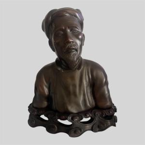 Large Bronze Bust With Brown Patina, Vietnam, 20th Century. 