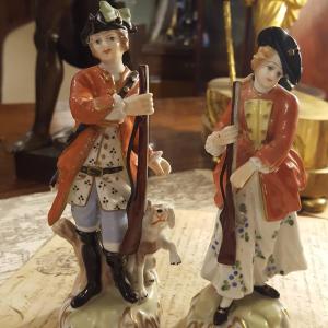 Dresden: Pair Of Porcelain Subjects: 18th Century Hunting Costumes