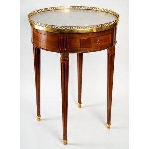 A Louis XVI Period (1774 - 1793) Bouillotte Table. 