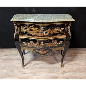 Louis XV Style Chest Of Drawers In Black Lacquer With Chinoiserie Decoration And Mother-of-pearl Inlays