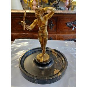 Bronze Sculpture Of An Empty Pocket "elegant In The Mirror"