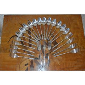 Cutlery With Mignardises In Silver Metal.