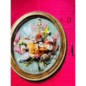 Imposing Oval Golden Frame Bouquet Of Flowers