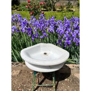 Empire Carrara Marble Sink