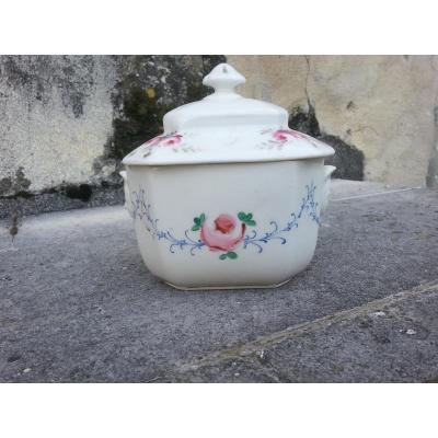 Sugar. Porcelain Paris. 19th.