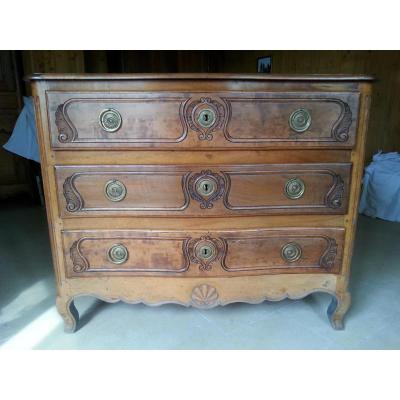 Convenient. Walnut. Lyon. 18th.