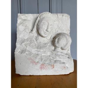Direct Carving Sculpture Cellular Concrete Woman With Child