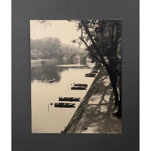 Photography Bernard Darot The Quai Des Grands-augustins Paris Boats