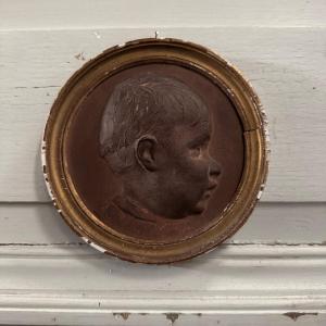 Terracotta Medallion By Charles Filleul, Profile Of A Young Boy, 20th Century
