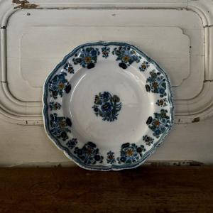 18th Century Moustiers Earthenware Plate With Floral Decoration
