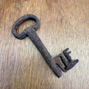 Haute époque Wrought Iron Key