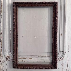 17th Century Frame In Carved Oak Wood With Baguettes