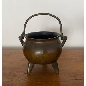 Bronze Tripod Cooking Pot With A Handle, 16th Century