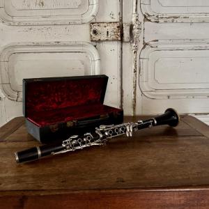 Clarinet In Its Malerne Paris Standard Case 