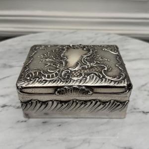 Silver-plated Metal Box In The Rococo Style, 19th Century, Decorated With A Shell
