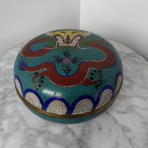 Chinese Cloisonné Bonbonnière, 19th Century, Dragon Decoration