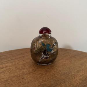 Early 20th-century Chinese Snuffbox In Painted Glass Depicting A Horseman