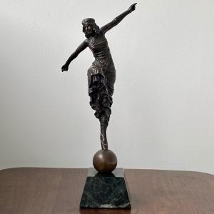 Art Deco Dancer Sculpture, 1930s, Chocolate Patina, Black Marble Base