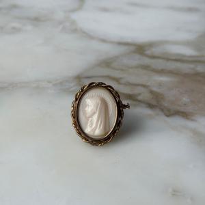 Cameo Depicting The Virgin Mary Mounted As A Brooch, 19th Century 