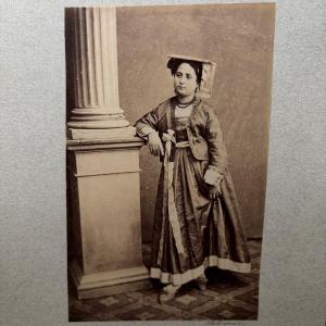 Albumen Print Mounted On Cardboard Depicting A 19th-century Italian Woman