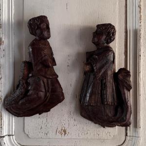 Pair Of Praying Angels In Carved Wood 17th Century