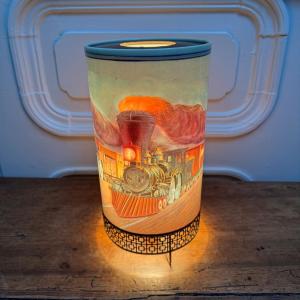 Vintage Lamp Circa 1960 Goodman Mfg.co Steaming Locomotive Decor
