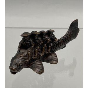 Subject In Bronze Okimono Nineteenth Sailors Riding A Fish