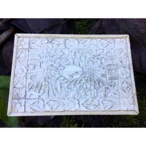 China, Canton Province, XIXth Century, Finely Carved Ivory Box