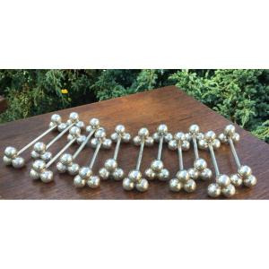 The Suite Of 12 Knife Holders With Balls