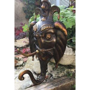 “elephant Head” Coat Rack Wall Lamp In Bronze