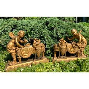 La Paire D’imposants Chenets En Bronze Doré 