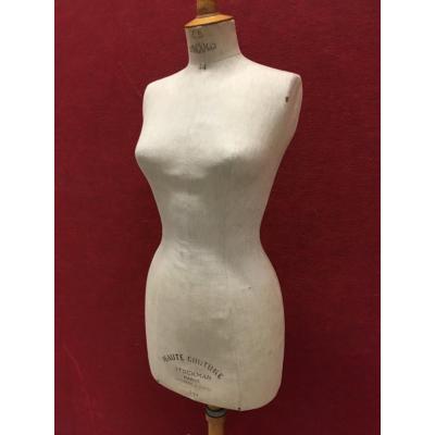 Stockman Couture Mannequin In Paris Haute Couture